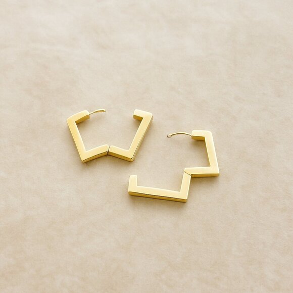 Elegant 18K Gold Plated Bar Hoop Earrings – Minimalist Rectangle Design - Picture 3 of 5